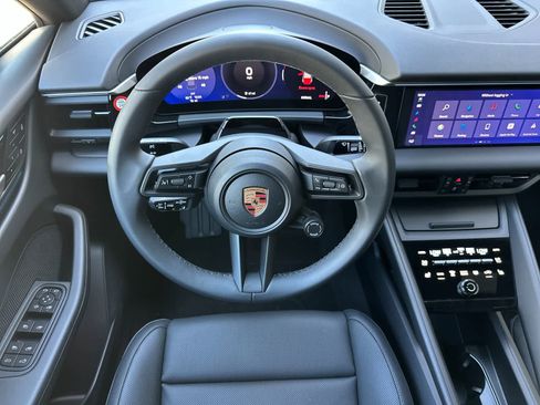 New 2026 Porsche Macan 4S Electric image 15