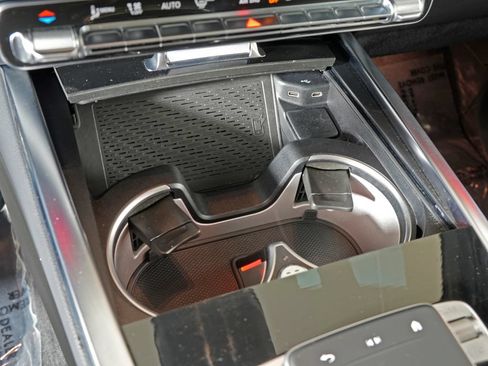 Certified 2025 Mercedes-Benz G 550 image 27