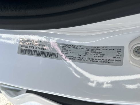 New 2026 Chrysler Pacifica Select image 30