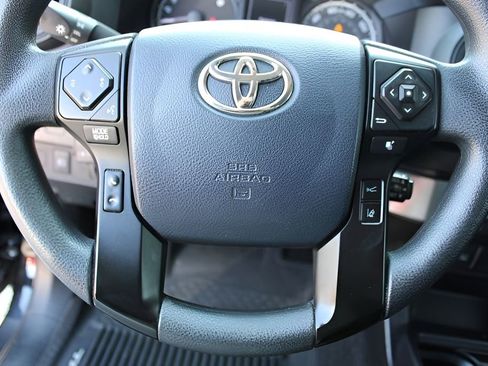 Used 2020 Toyota Tacoma SR w/ SX Package AWD/4WD image 11