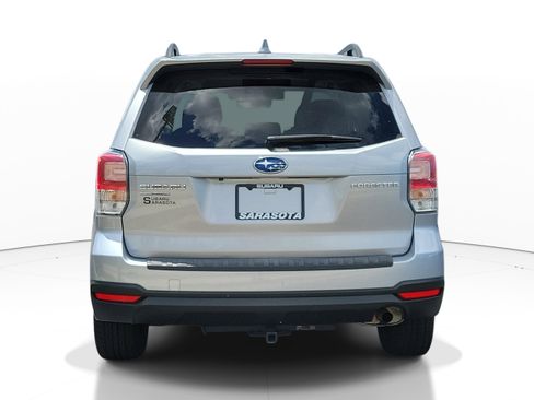 Used 2018 Subaru Forester 2.5i Premium AWD/4WD image 5