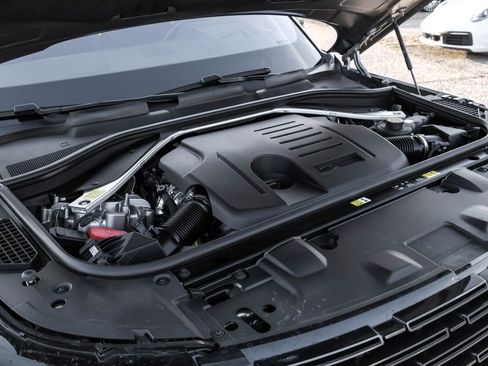 Used 2023 Land Rover Range Rover SE image 57