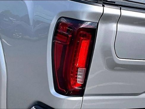 Used 2021 GMC Sierra 2500 Denali w/ Denali Ultimate Package AWD/4WD image 24