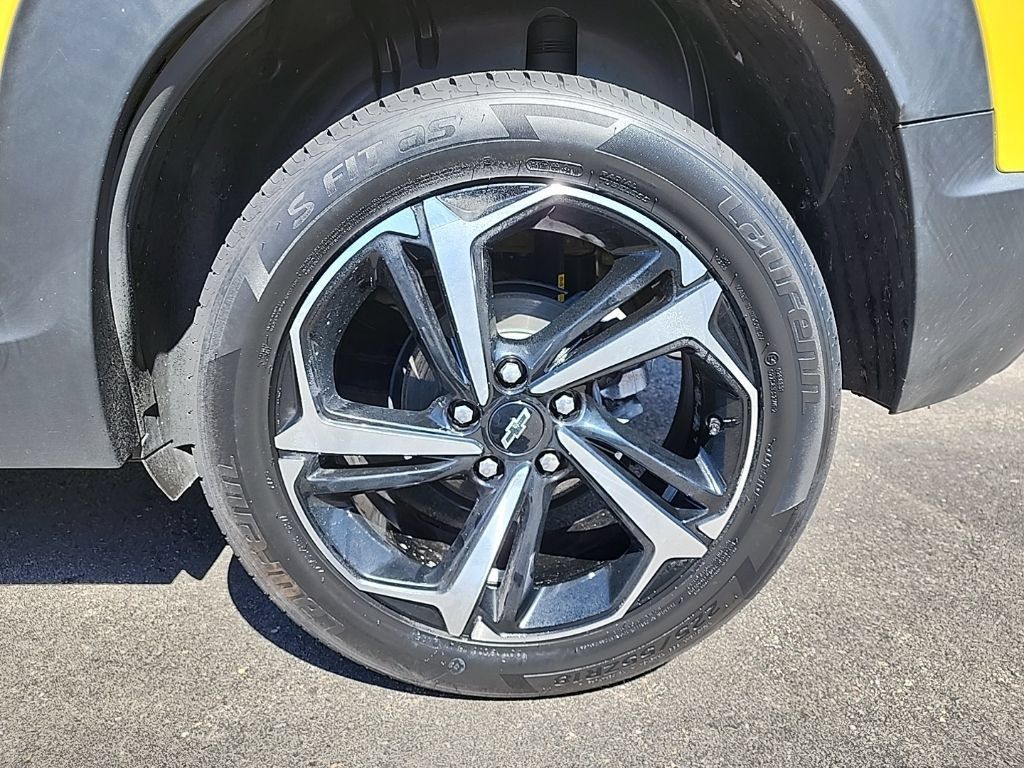 Used 2023 Chevrolet TrailBlazer RS AWD/4WD image 31