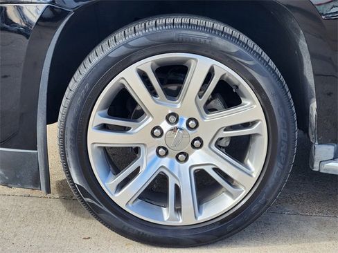 Used 2016 Cadillac Escalade Luxury image 8