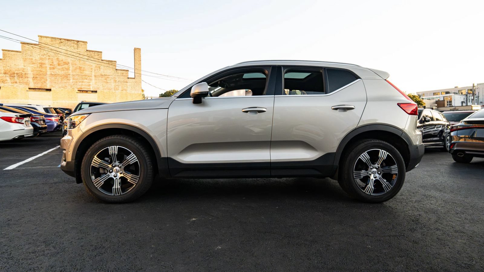 Used 2019 Volvo XC40 T5 Inscription AWD/4WD image 7
