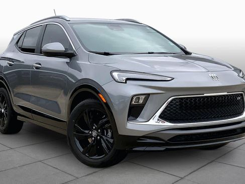 Used 2024 Buick Encore GX Sport Touring w/ Comfort Package image 3