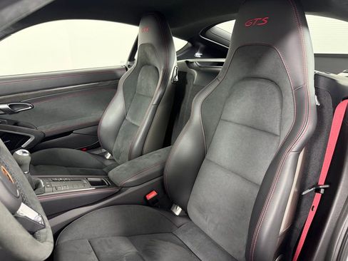 Certified 2025 Porsche 718 Cayman GT4 image 5