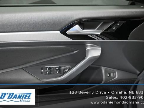 Used 2019 Volkswagen Jetta R-Line FWD image 24