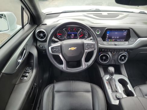 Used 2020 Chevrolet Blazer LT w/ Sound & Technology Package AWD/4WD image 13