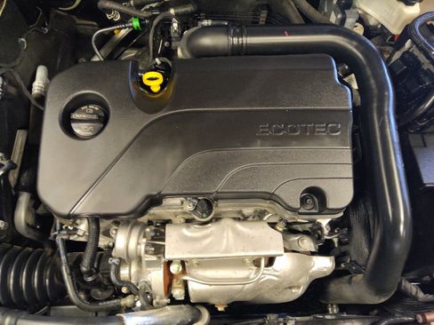 Used 2021 Chevrolet Malibu LS w/ Driver Confidence Package II FWD image 30