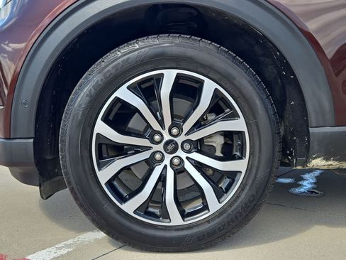Used 2020 Ford Explorer ST w/ Premium Technology Package AWD/4WD image 13