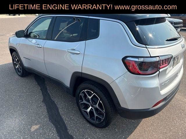 Certified 2025 Jeep Compass Limited AWD/4WD image 7
