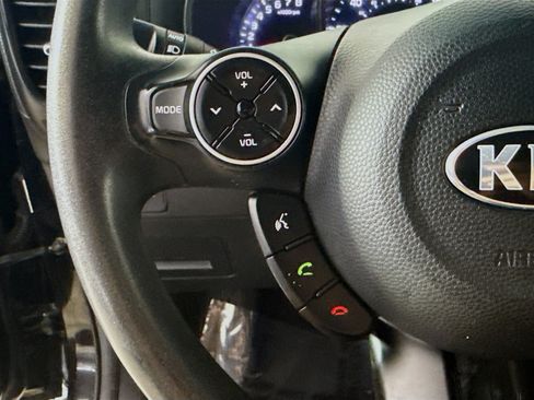 Used 2017 Kia Soul w/ Convenience Package FWD image 14