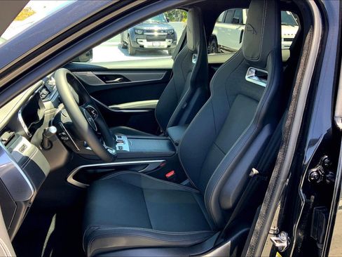 New 2026 Jaguar F-PACE R-Dynamic S image 5