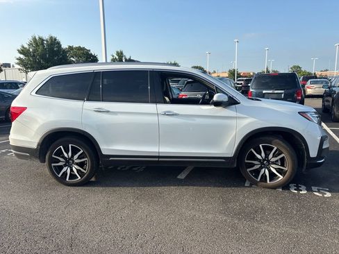 Used 2022 Honda Pilot Elite image 11