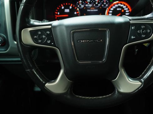 Used 2015 GMC Sierra 2500 Denali w/ Duramax Plus Package AWD/4WD image 16