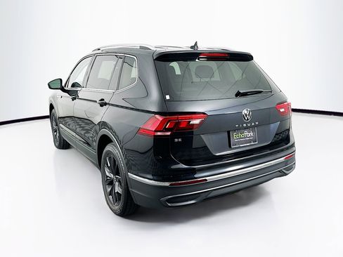 Used 2024 Volkswagen Tiguan SE FWD image 5