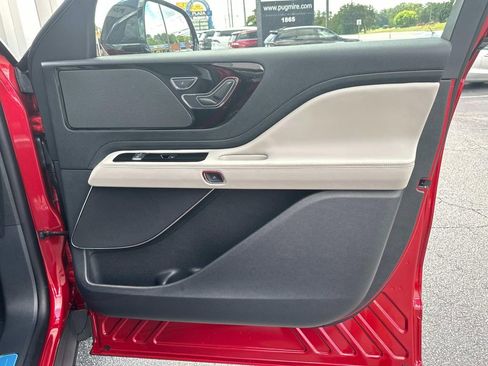 New 2025 Lincoln Aviator 2WD image 14