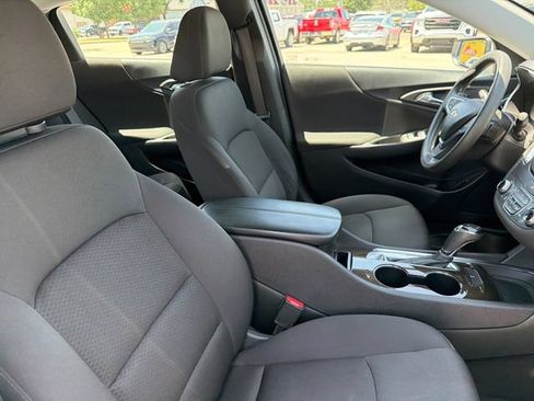 Used 2019 Chevrolet Malibu LT FWD image 26