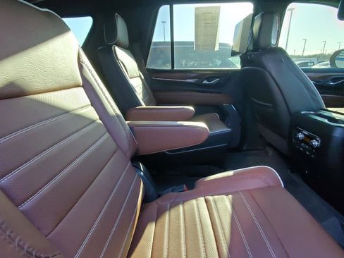 Used 2024 GMC Yukon Denali Ultimate image 6