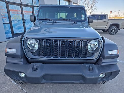 Used 2024 Jeep Wrangler Sport image 16