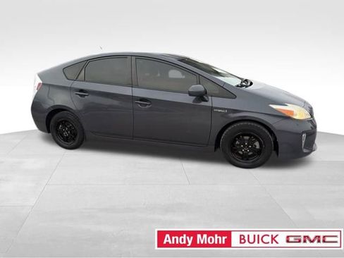 Used 2013 Toyota Prius Two image 15