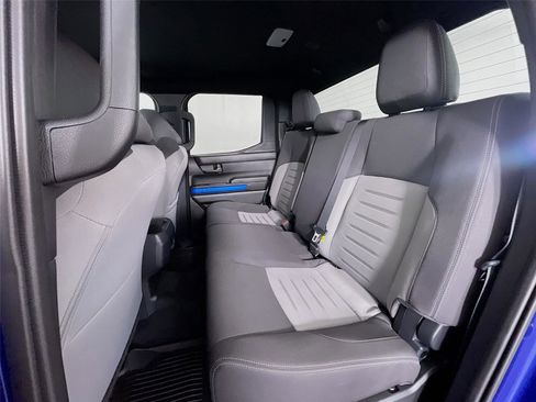 Used 2025 Toyota Tacoma TRD Off-Road image 28