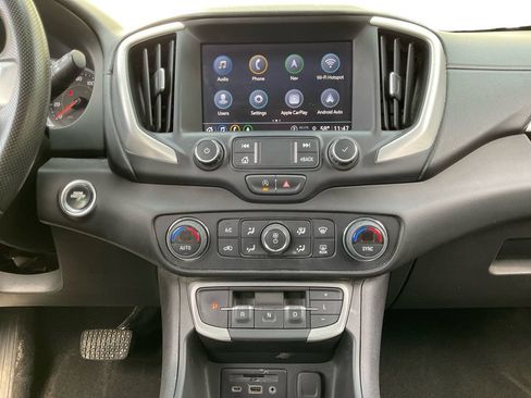 Used 2023 GMC Terrain SLE w/ Driver Convenience Package AWD/4WD image 12
