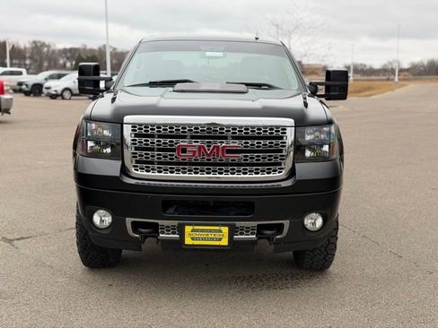 Used 2012 GMC Sierra 2500 Denali image 2