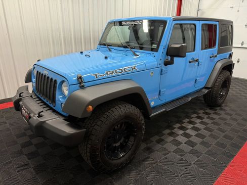 Used 2018 Jeep Wrangler Unlimited Sport S AWD/4WD image 5