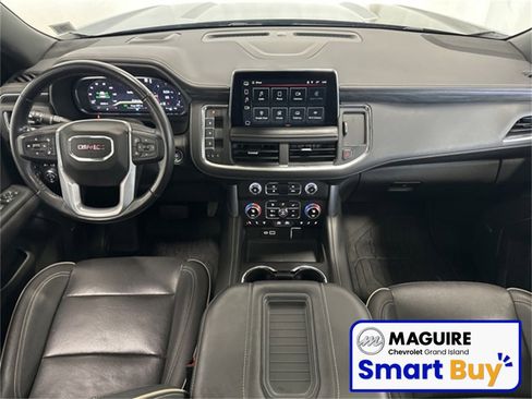 Used 2022 GMC Yukon XL SLT w/ SLT Premium Package image 10