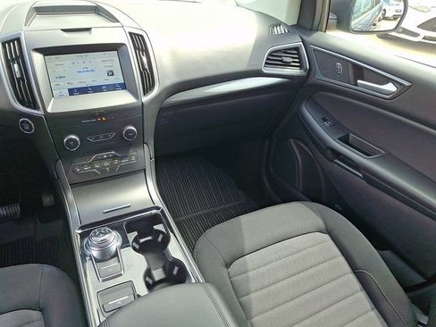 Used 2020 Ford Edge SE AWD/4WD image 16