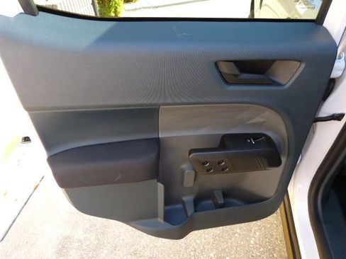 Used 2022 Ford Maverick XL image 28