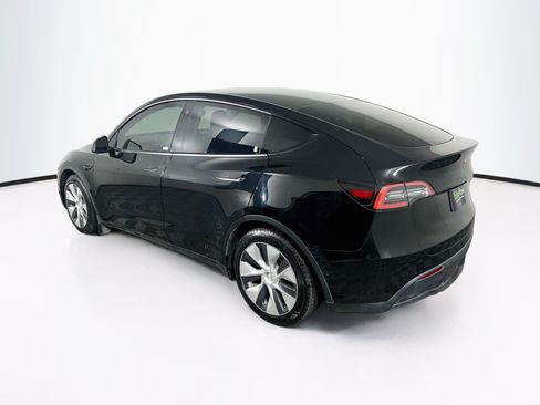 Used 2021 Tesla Model Y Long Range AWD/4WD image 5