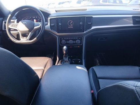 Used 2023 Volkswagen Atlas Cross Sport SEL R-Line image 14