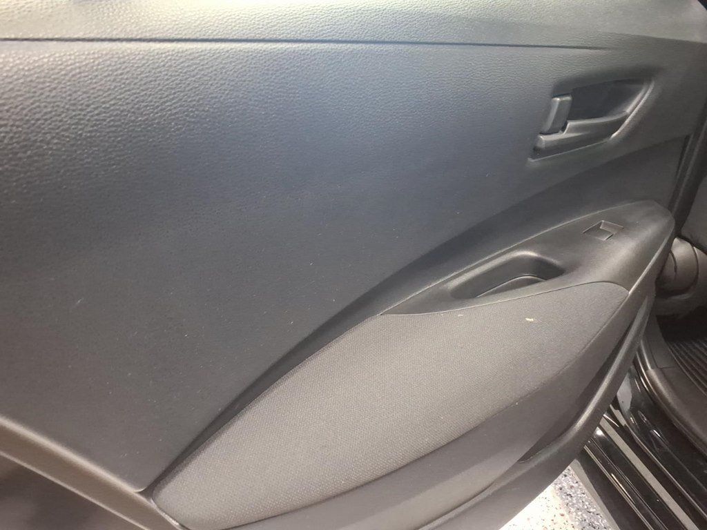 Used 2023 Toyota Corolla LE FWD image 18