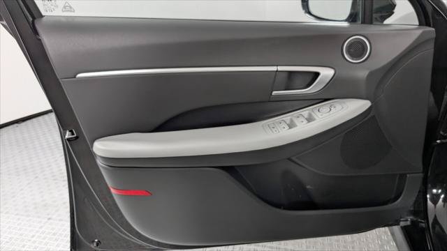Used 2025 Hyundai Sonata SEL FWD image 13