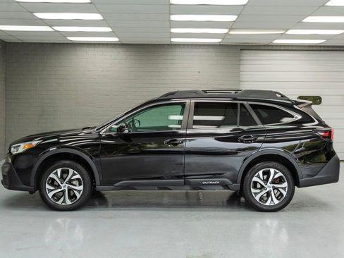 Used 2021 Subaru Outback Limited image 4