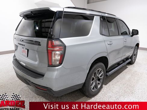 Used 2024 Chevrolet Tahoe Z71 w/ Luxury Package AWD/4WD image 5