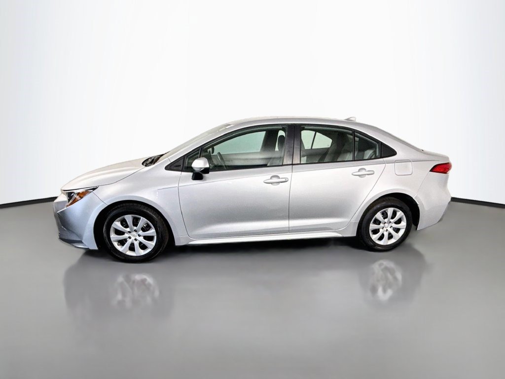 Used 2023 Toyota Corolla LE FWD image 6
