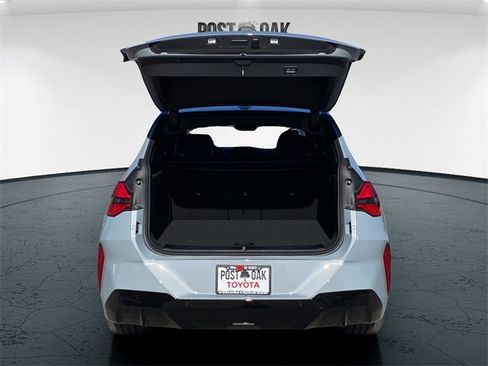 Used 2025 BMW X3 xDrive30i w/ Premium Package image 14