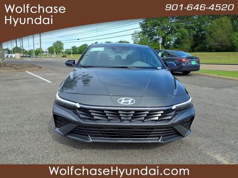 New 2026 Hyundai Elantra SEL Sport Premium FWD image 8
