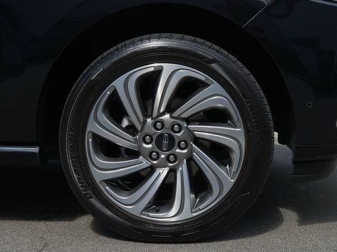 Used 2023 Lincoln Navigator Reserve image 10