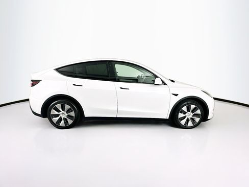 Used 2022 Tesla Model Y Long Range AWD/4WD image 10