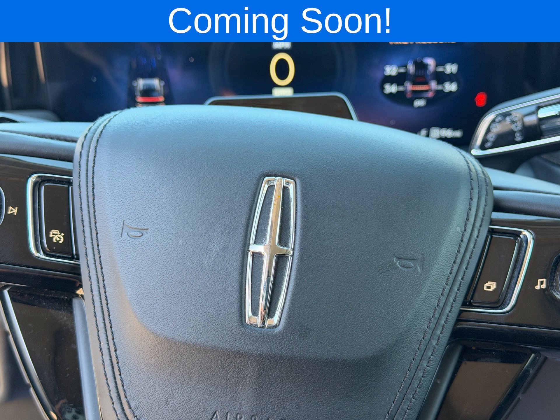 Used 2026 Lincoln Aviator AWD image 17