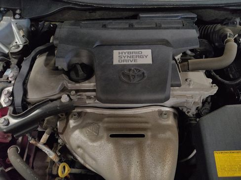 Used 2015 Toyota Camry XLE w/ Moonroof Package FWD image 30