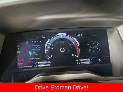 Used 2025 Toyota Tundra Platinum AWD/4WD image 17