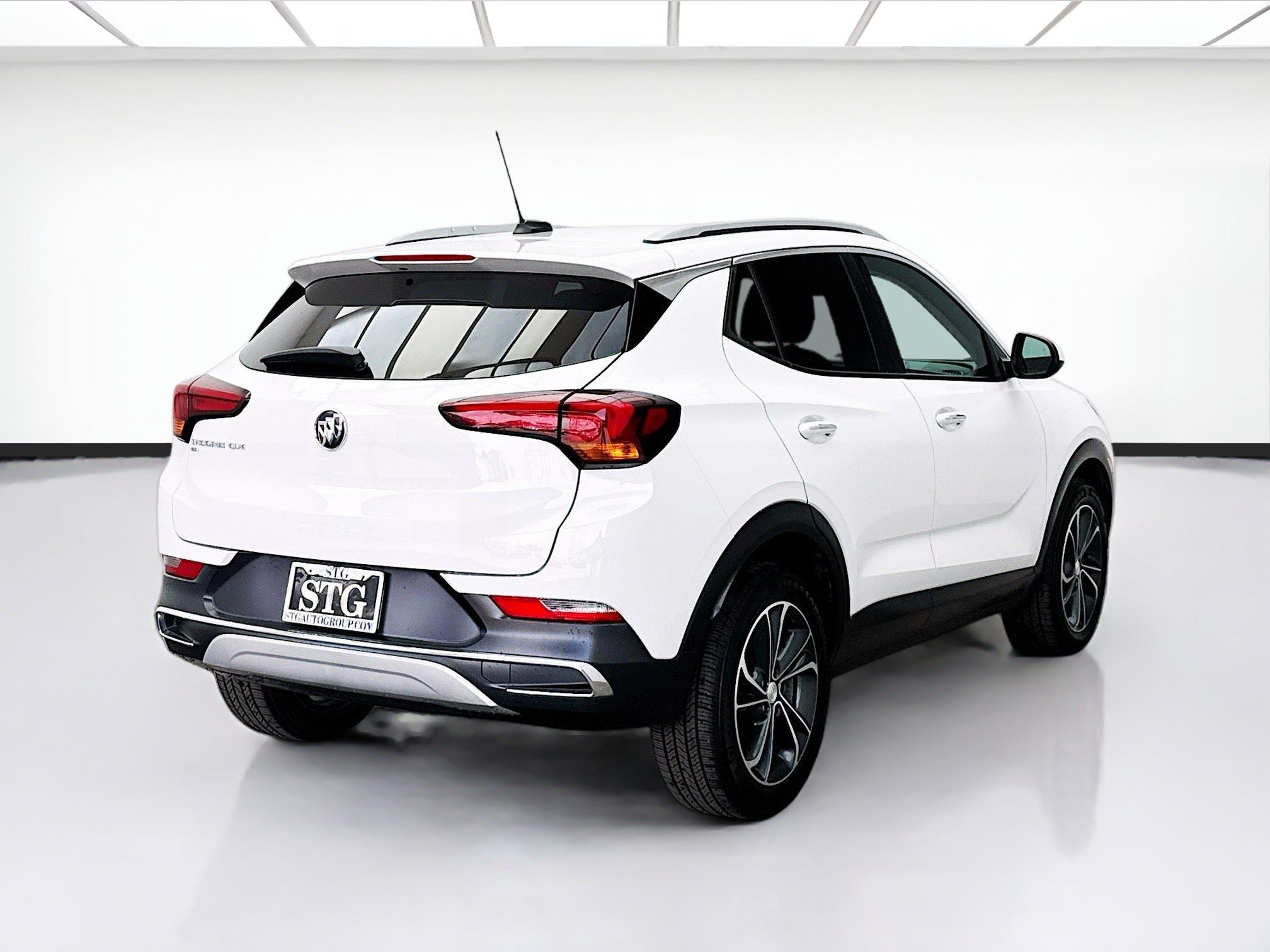 Used 2021 Buick Encore GX Essence AWD/4WD image 4