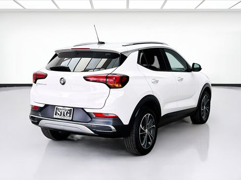 Used 2021 Buick Encore GX Essence AWD/4WD image 4
